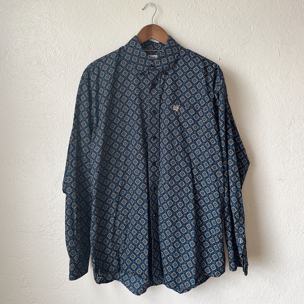 Cinch button up